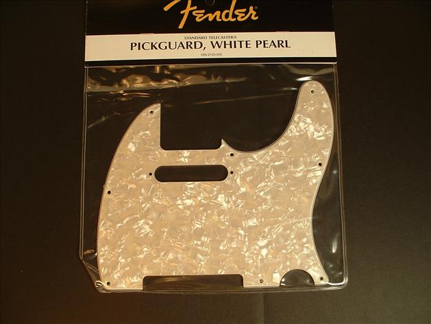 100-Install-Pickguard.JPG